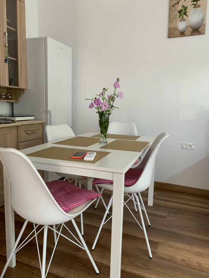 Zeino Place Apartment Constanţa Exterior foto